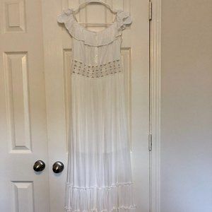 Pink Lily - When You Look At Me White Maxi Dress - Small